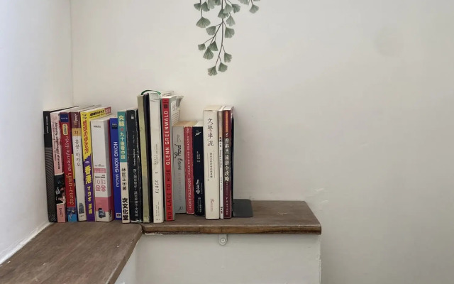 Hop Inn - Hostel