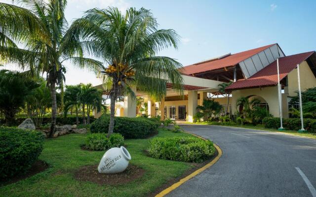 Memories Caribe Beach Resort - Adults Only  +16