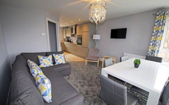 Harbour View City Centre Apartment