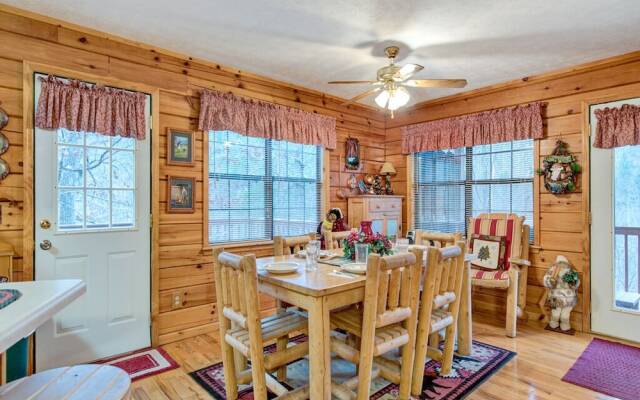 Mountain Mist - Two Bedroom Cabin