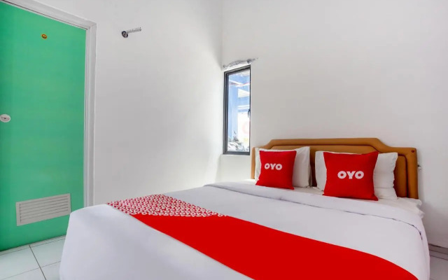 Tunas Plaza Residence by OYO Rooms