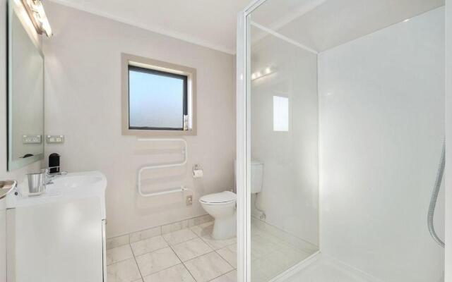 Seldom Inn - Cromwell Holiday Home