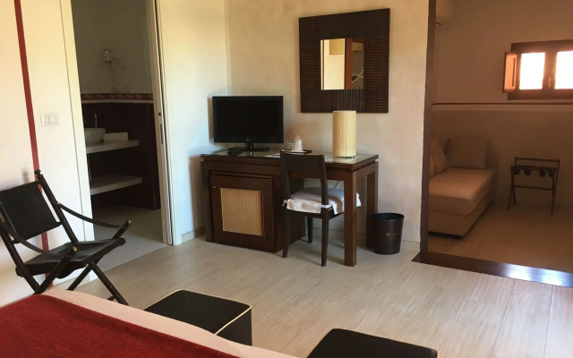 Cala Rosa Club Hotel