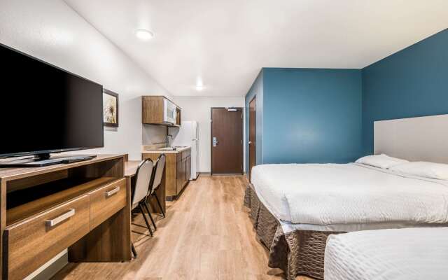 WoodSpring Suites Elgin - Chicago