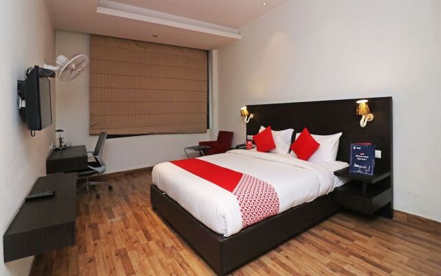 OYO 19296 Joy Inn & Suites
