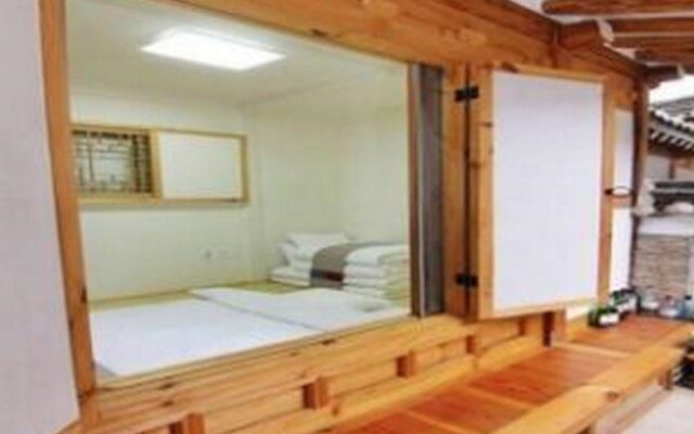 Irang Hanok Guesthouse