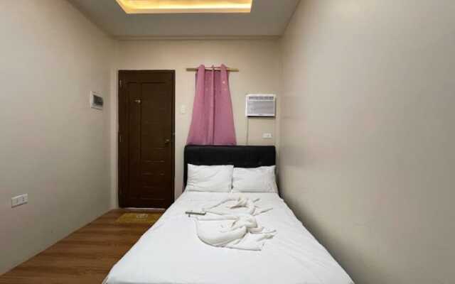 Pilot Hotel