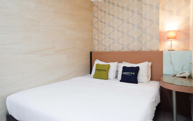Urbanview Hotel Capital Makassar