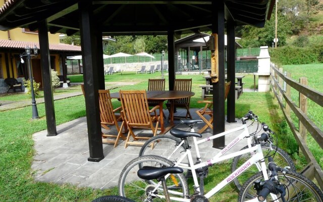 Apartamentos El Castañeu