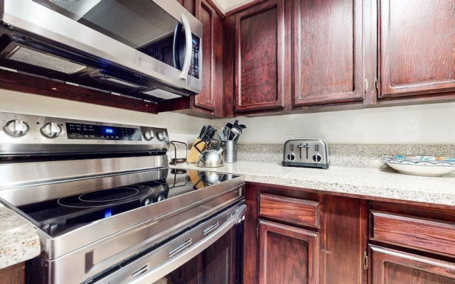 Aspen Creek #115 2 Bedroom Condo by RedAwning