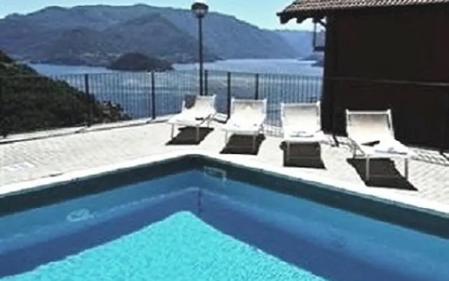 Vista d Oro Ulivo Apt 7