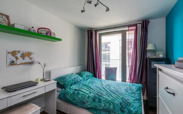 Stunning 2BR Home In Tottenham Hale W/balcony