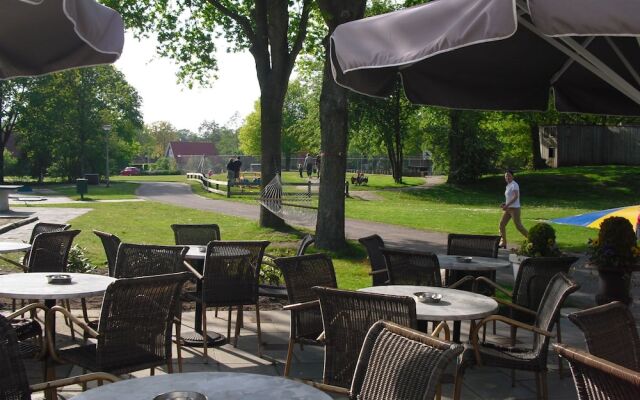 Detached Holiday Home With Wifi, 20 km. van Assen