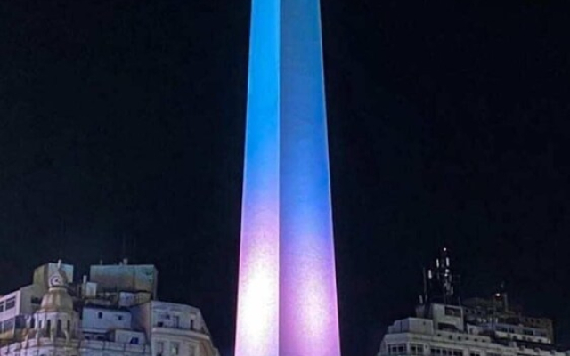 Amplia Habitacion en el Obelisco
