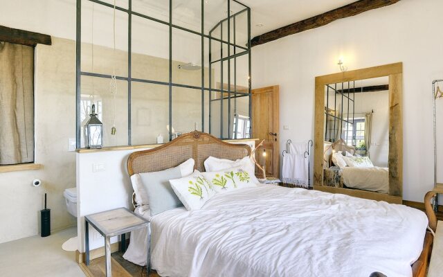 Magnificent Villa in Groznjan With High-end Kitchen & Pool