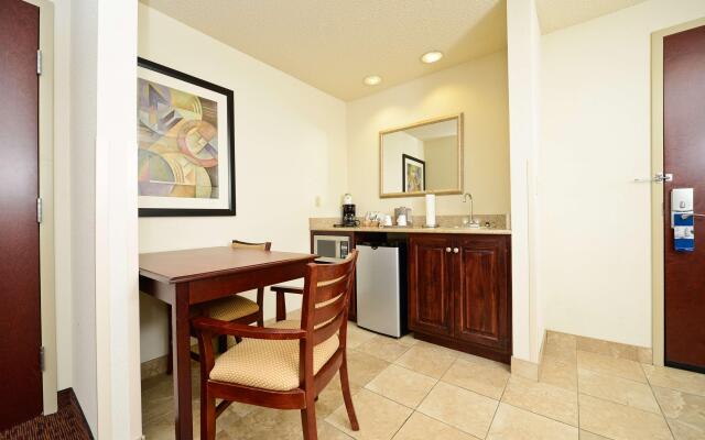 Hampton Inn & Suites Muncie