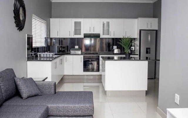 Condo Villas On Marine Drive