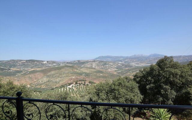 Spacious Villa With Private Pool and Stunning Views Near Iznájar