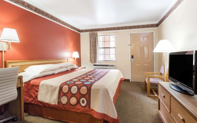 Super 8 Mount Vernon