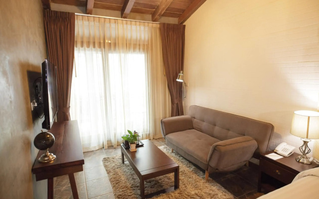 Sanae' Townhouse Chiang Mai