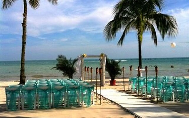 Southernmost Hotel