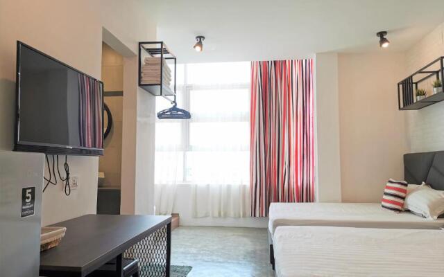 MWV Suite Room (MUAR)