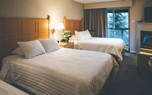 Pinnacle Hotel Whistler Village