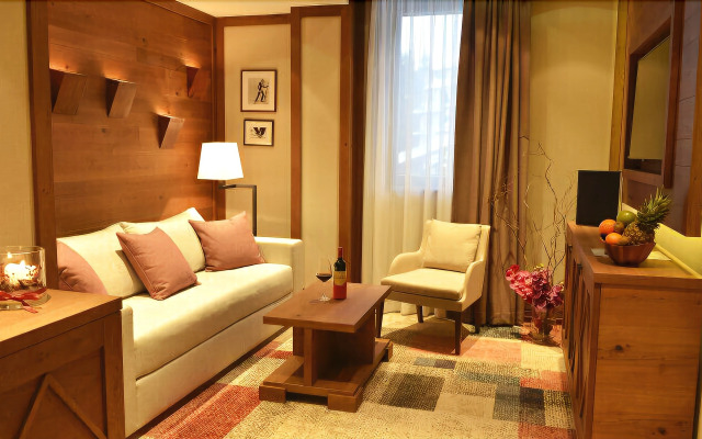 Отель Grey Family Hotel