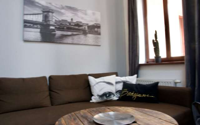 Luxury Apartment by Hi5 - Gozsu Suite