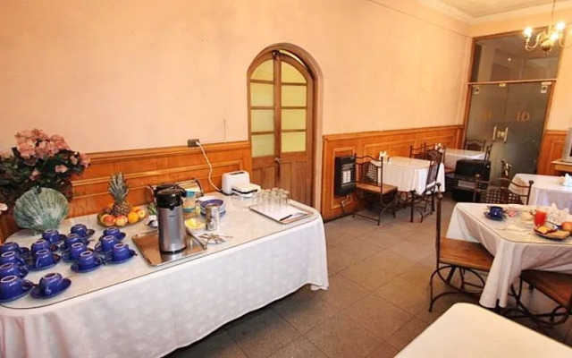 Hotel Dacarlo
