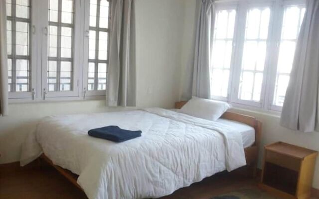 Lakeway Apartments And Rooms