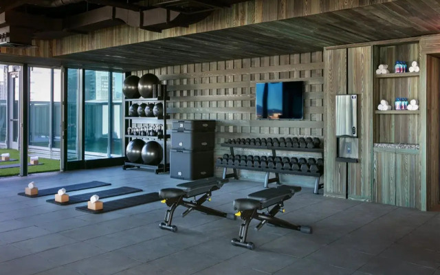 Moxy Downtown Los Angeles