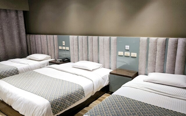 Grand Bayan Hotel at Nile Plaza