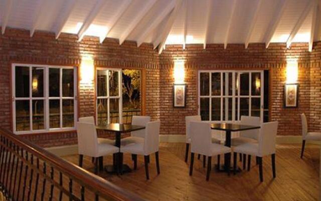 La Barraca Hotel & Resort