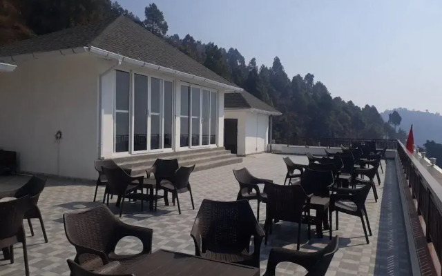 Cozy Kanatal Hotel And Resort