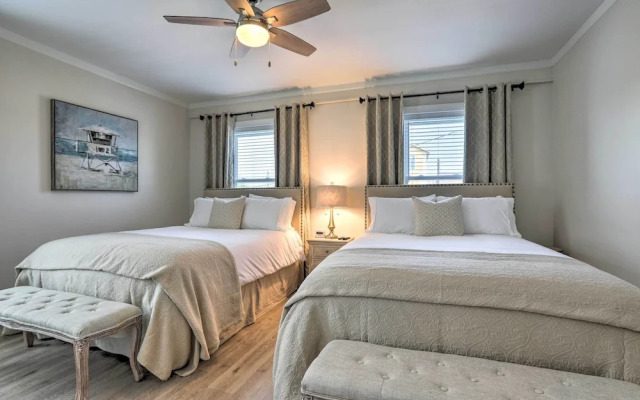 Walk to Beach: Home in Galveston!