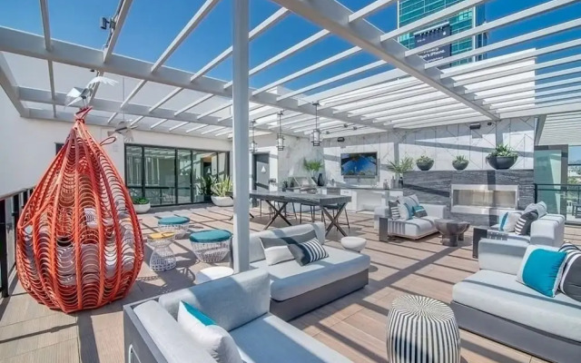 Luxurious Mid-hollywood City View Free Parking