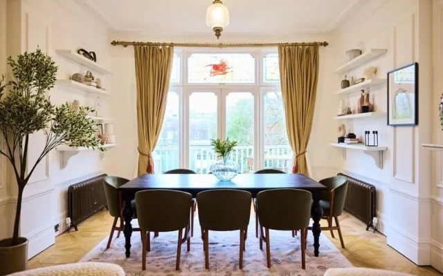 The Rosebery Retreat - Inviting 4bdr With Garden