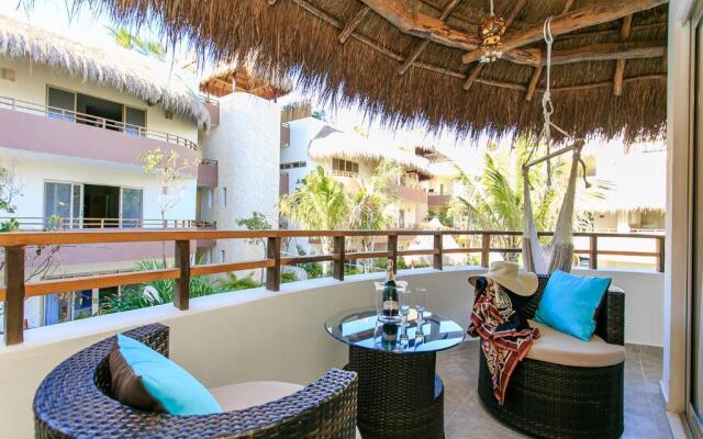 Condo Complex with an Alluring Pool & Tropical Vibes by Stella Rentals