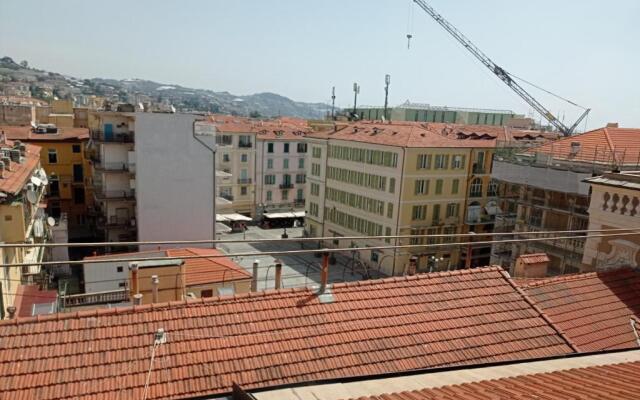 Sanremo Penthouse Downtown 400m From Sea