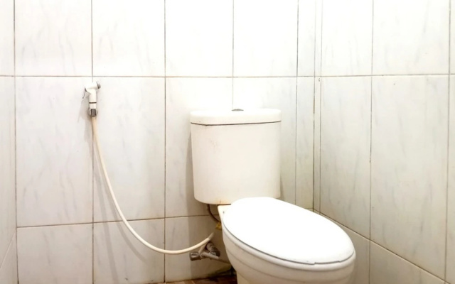 Villa Cahaya 3 Guci Mitra Reddoorz – Bathroom – Guci