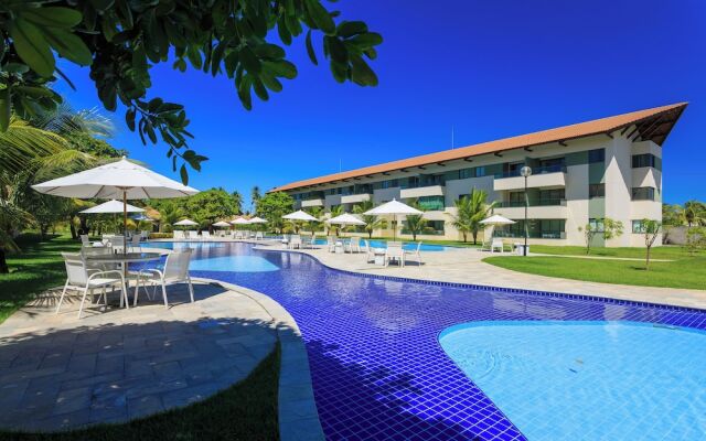 Flats no Carneiros Beach Resort