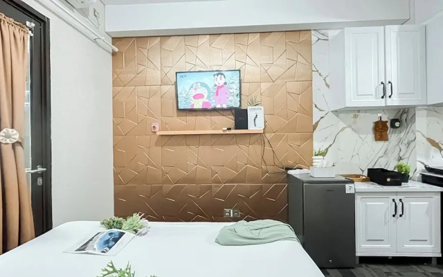 Modern Chic Studio At Transpark Cibubur Apartment