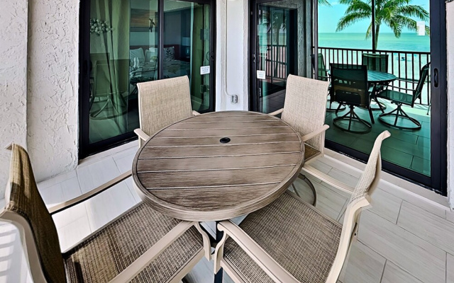 Seaside 2 by Distinctive Beach Rentals