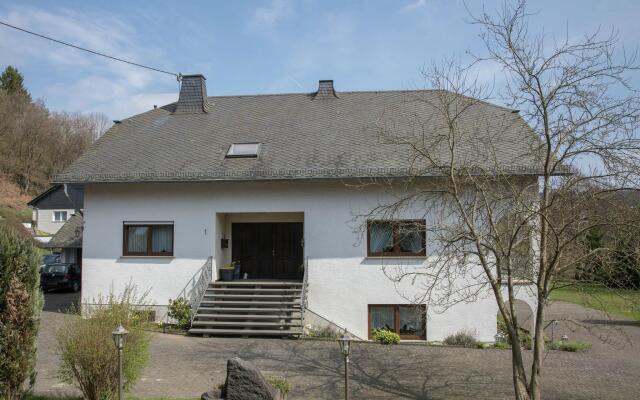 Lovely Mansion in Lirstal With Terrace