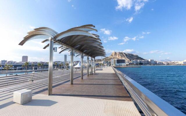 1 Bedroom Apartment With Gallery Balcony Free Netflix, air Conditioning