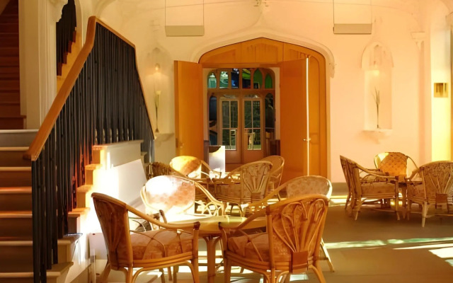 Missenden Abbey