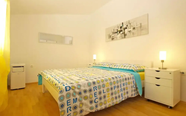 House 1559