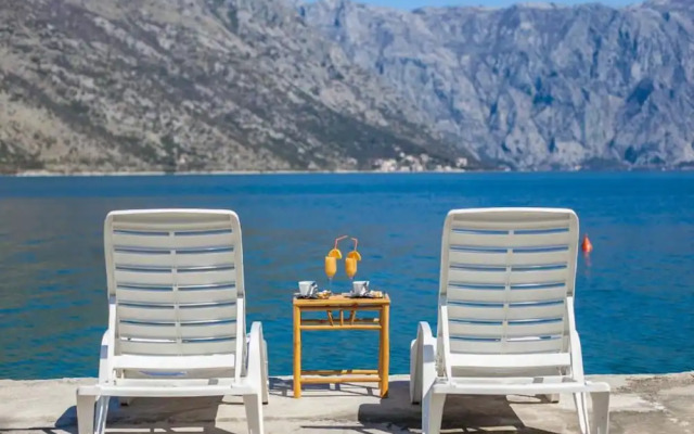 Charming Seaside Escape in Kotor