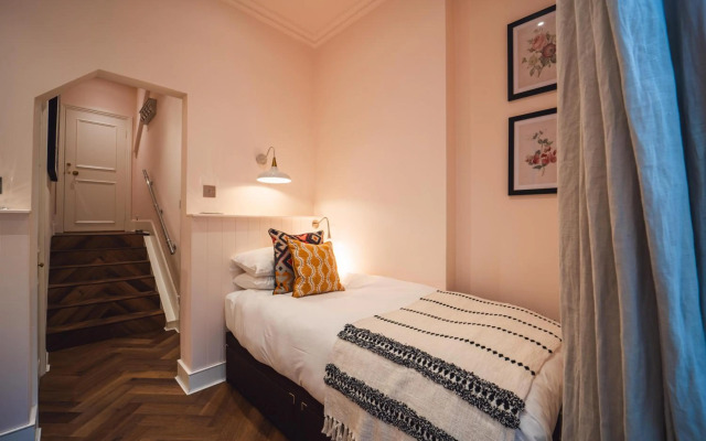 Twenty Nevern Square Hotel